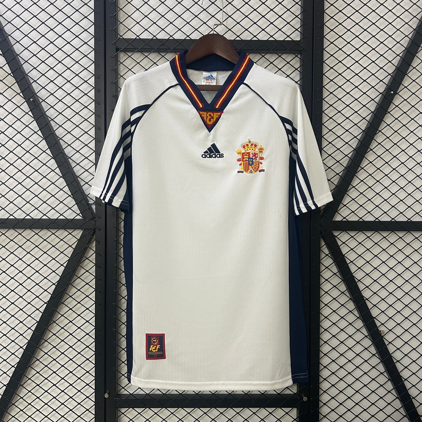 ESPAÑA Il 1998 HOMBRE (RETRO)