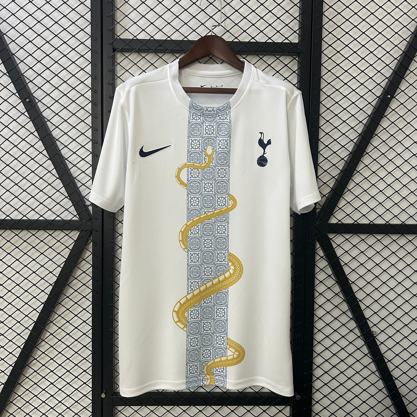 TOTTENHAM PRE JOGO I 25/26 HOMBRE