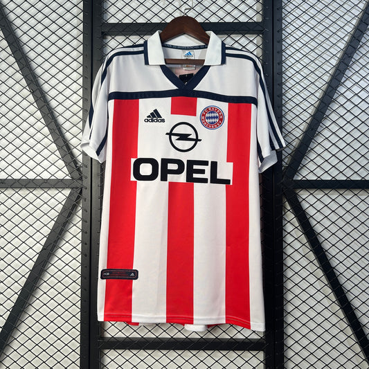 BAYERN DE MUNICH II 00/02 HOMBRE (RETRO)