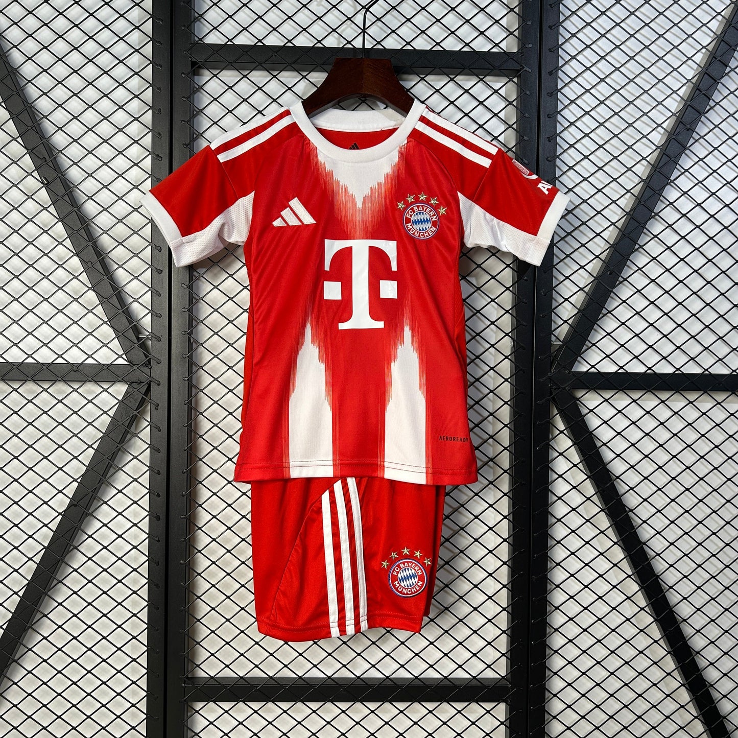 BAYERN DE MUNICH I 25/26 CONJUNTO INFANTIL