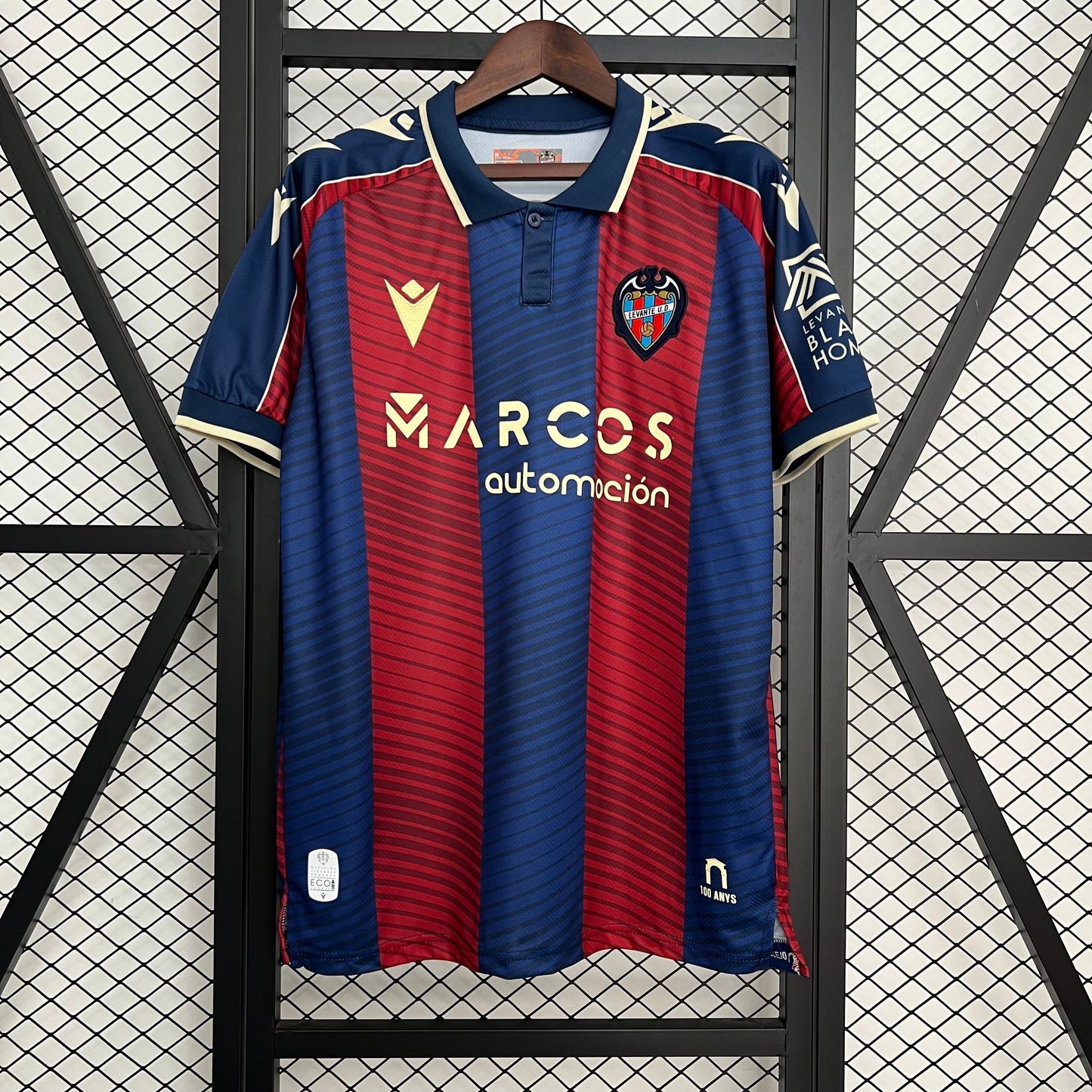 LEVANTE I 25/26 HOMBRE