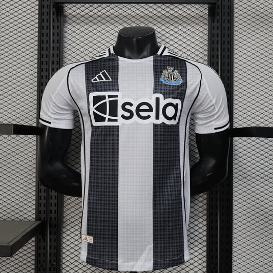NEWCASTLE I 25/26 HOMBRE (VERSIÓN JUGADOR)