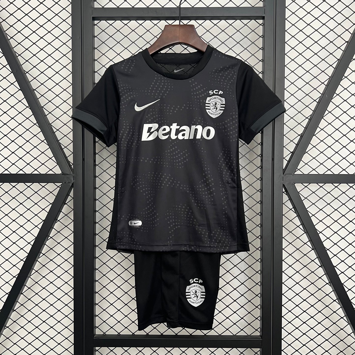 SPORTING LISBOA EDICIÓN ESPECIAL II 25/26 CONJUNTO INFANTIL